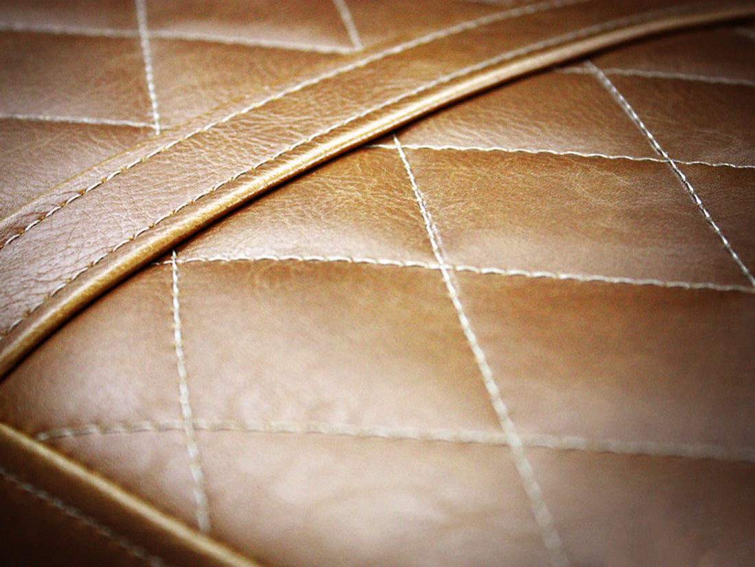 Triumph | Bonneville 00-15, Bonneville T100 02-16, Scrambler 06-16 | Vintage Flat Top | Rider Seat Cover