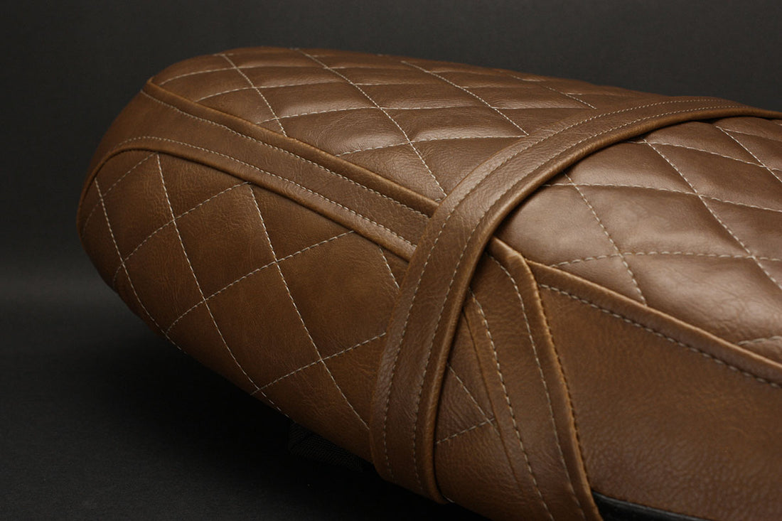 Triumph | Bonneville T100 17-20, Bonneville T120 16-24 | Modern Diamond | Rider Seat Cover
