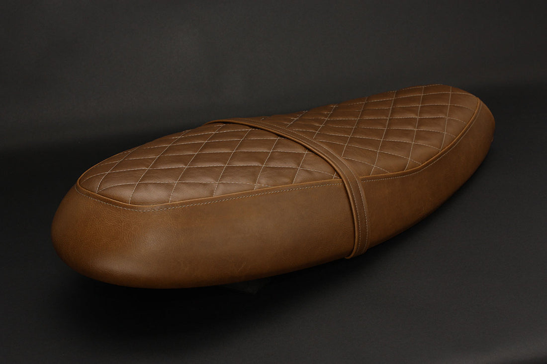 Triumph | Bonneville T100 17-20, Bonneville T120 16-24 | Vintage Diamond | Rider Seat Cover