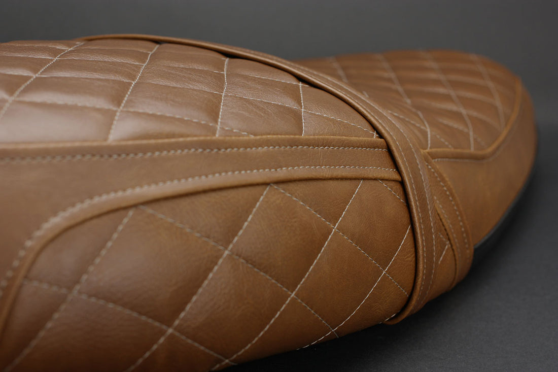 Triumph | Bonneville T100 17-20, Bonneville T120 16-24 | Modern Diamond | Rider Seat Cover