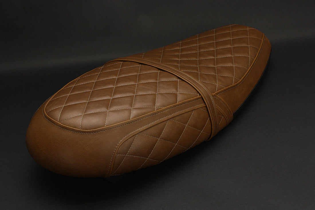 Triumph | Bonneville T100 17-20, Bonneville T120 16-24 | Modern Diamond | Rider Seat Cover