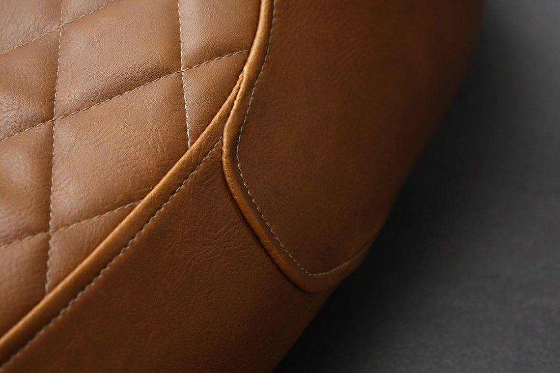 Triumph | Bonneville 00-15, Bonneville T100 02-16, Scrambler 06-16, Thruxton 04-15 | Vintage Diamond Sixty 8 | Rider Seat Cover