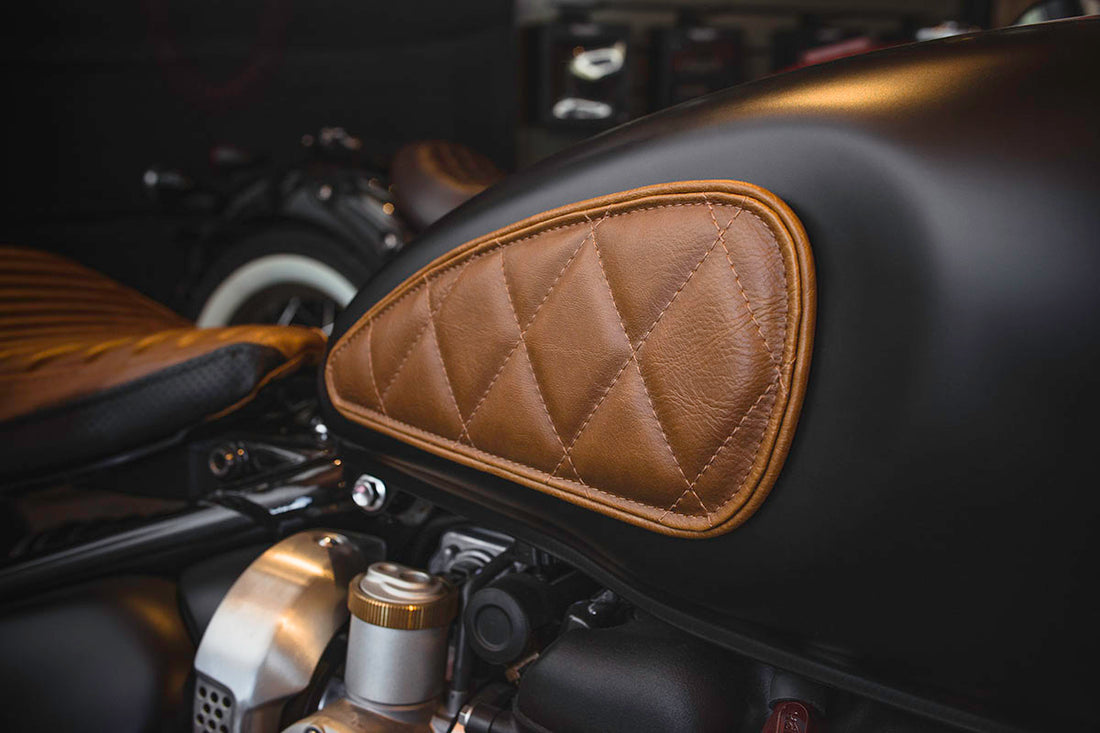 Triumph | Bobber 17-23 | Diamond | Knee Grips
