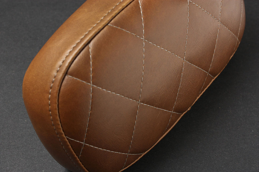 Triumph | Bonneville 00-15, Bonneville T100 02-16, Scrambler 06-16 | Optional Part Vintage | Backrest Cover