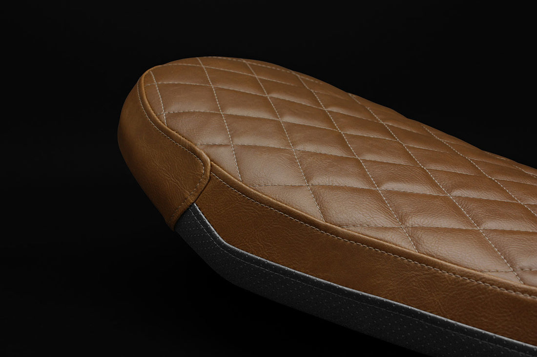 Moto Guzzi | V9 Bobber 17-18 | Vintage | Rider Seat Cover