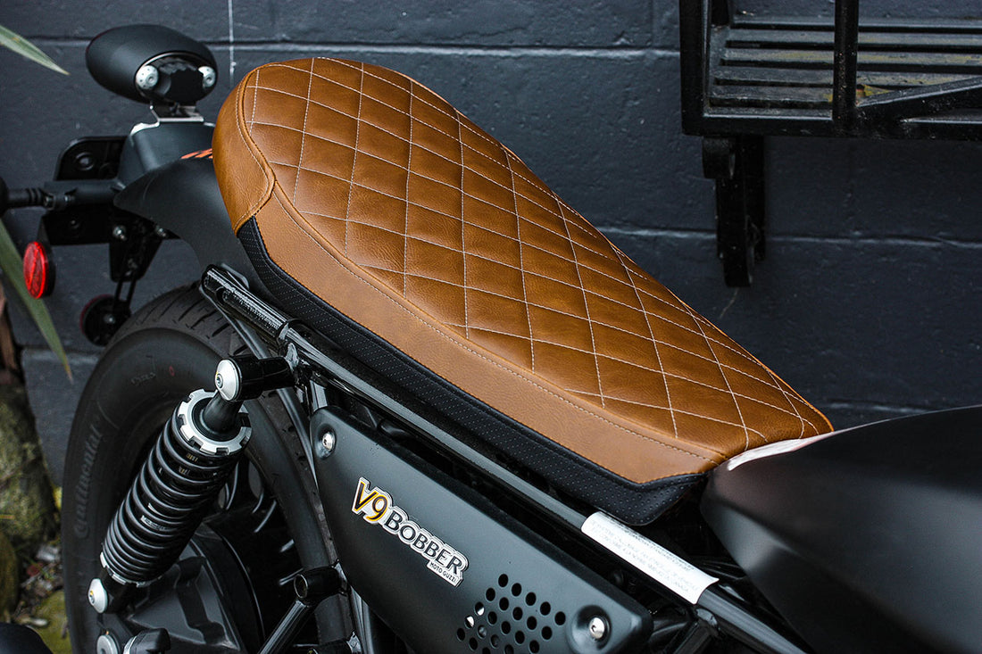 Moto Guzzi | V9 Bobber 17-18 | Vintage | Rider Seat Cover
