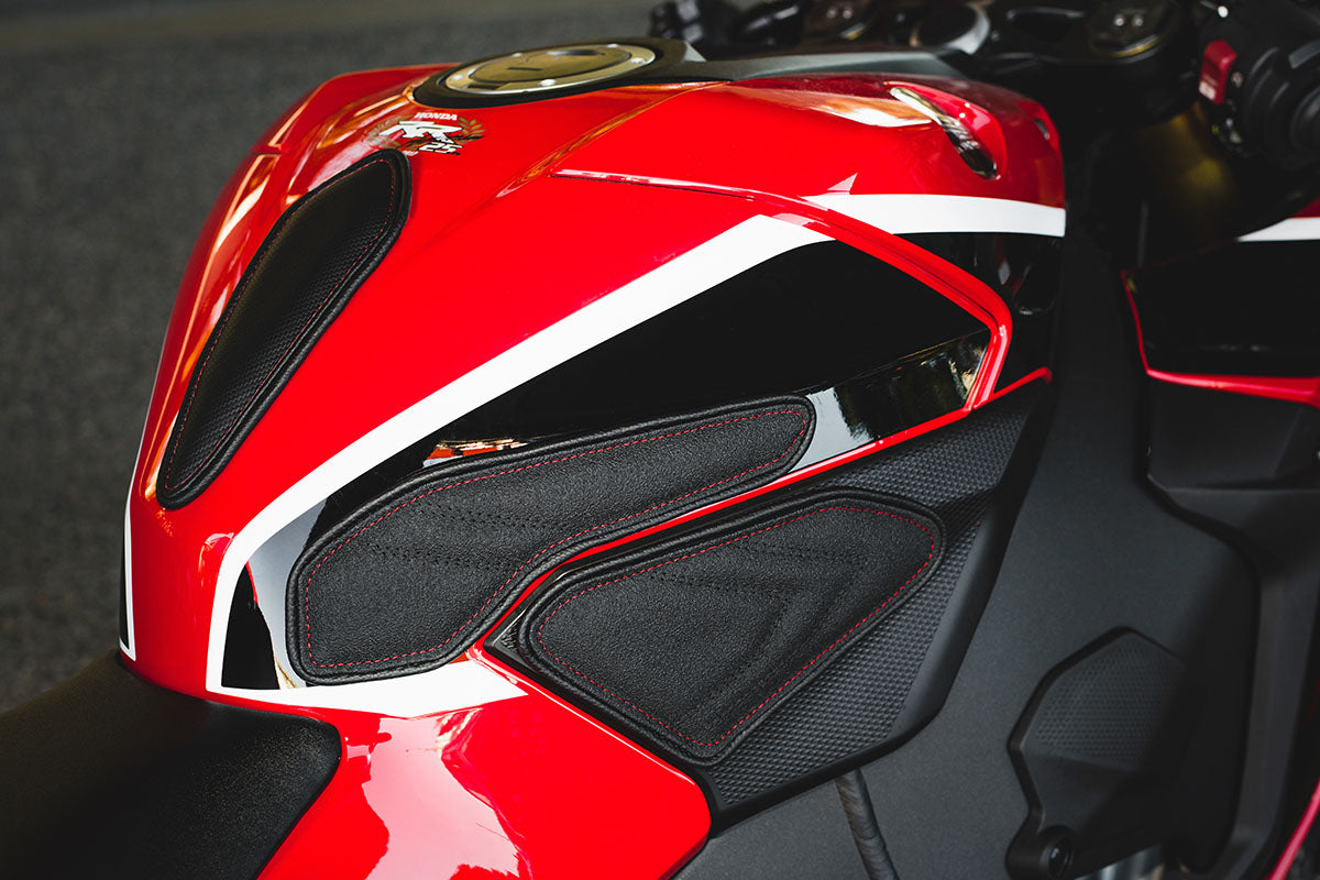 1722 Honda CBR1000RR Knee Grips (Sport) Luimoto