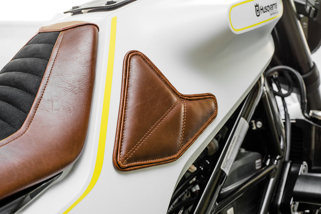 Husqvarna | Vitpilen 401 18-19 | Vintage Classic | Rider Seat Cover