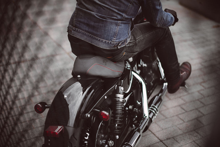 Harley Davidson | Iron 1200 18-20 | Hex-Diamond | Rider Seat Cover