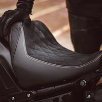 Harley Davidson | Fat Bob 18-23 | Hex-Diamond | Rider Seat Cover