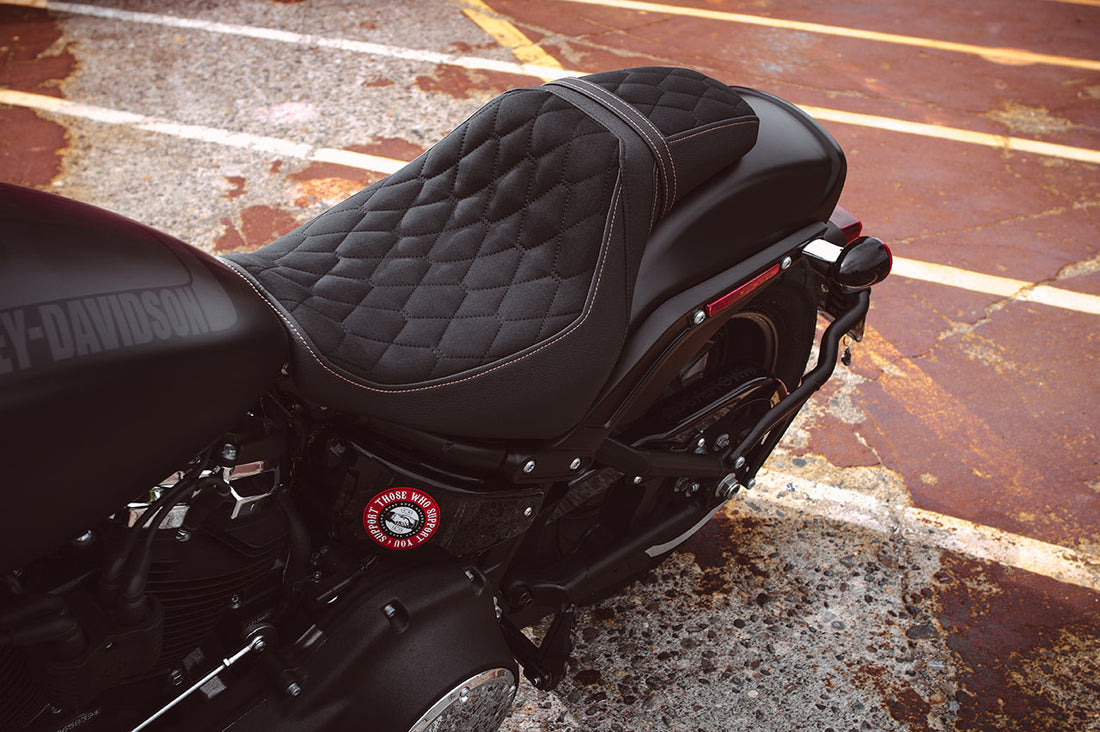 Harley Davidson | Fat Bob 18-23 | Hex-Diamond | Rider Seat Cover