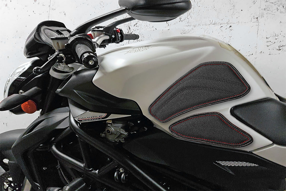 MV Agusta | Brutale 750 01-12, Brutale 910R 01-12, Brutale 1078RR 01-12, Brutale 990R 09-18, Brutale 1090RR 09-18 | Sport | Knee Grips