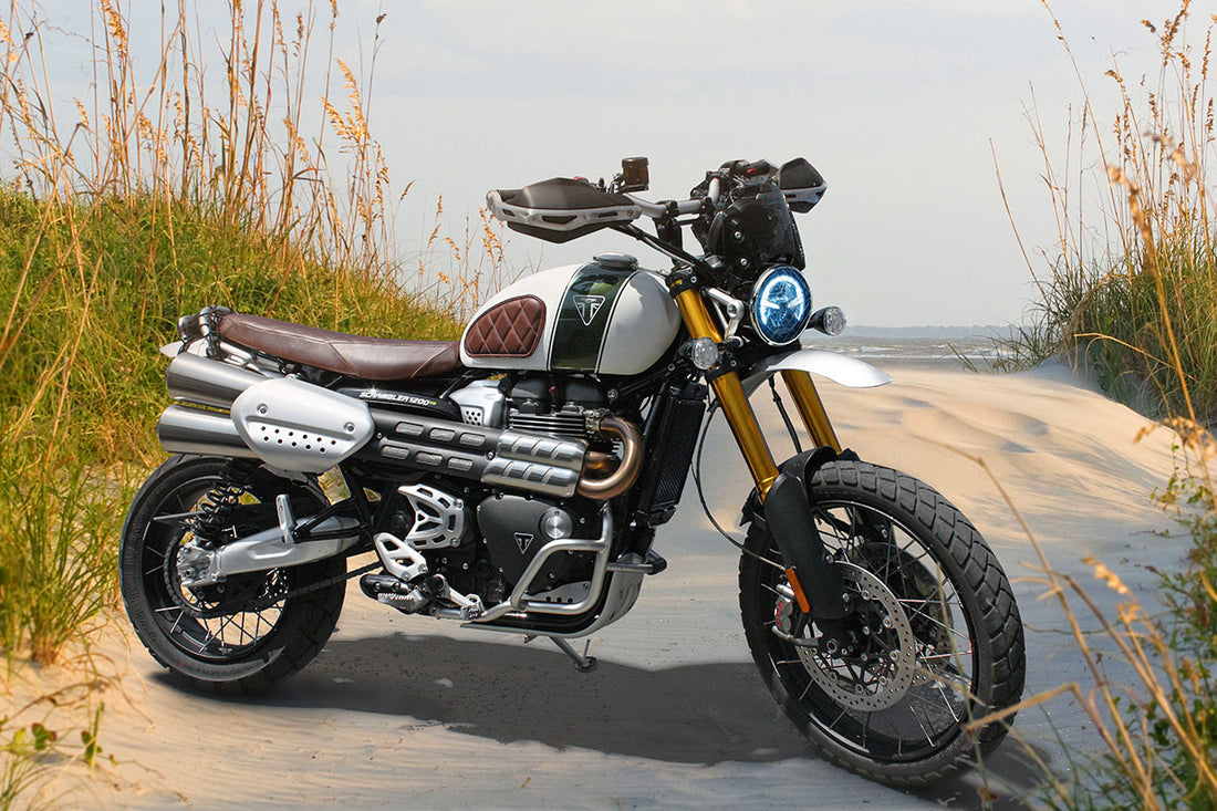 Triumph | Bonneville T100 17-20, Bonneville T120 16-23, Thruxton 16-24, Scrambler 1200 19-23, Speed Twin 1200 19-23 | Diamond | Knee Grips