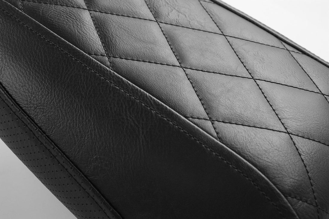 Triumph | Thunderbird Storm 10-17 | Vintage Diamond | Passenger Seat Cover