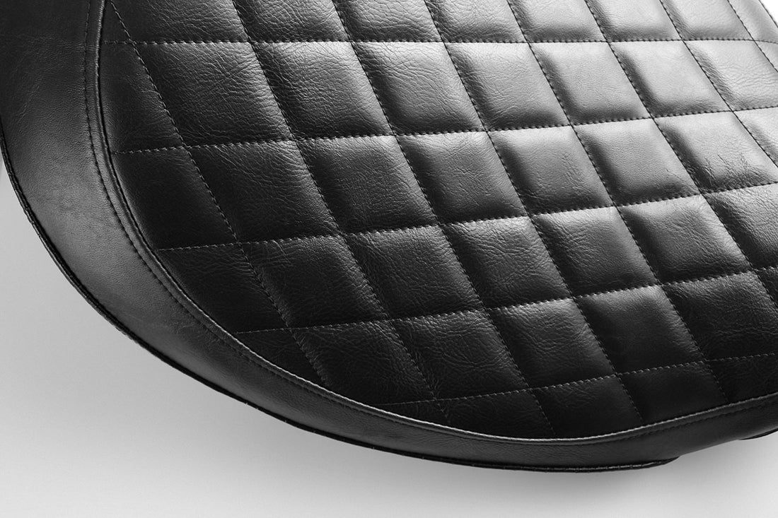 Triumph | Thunderbird Storm 10-17 | Vintage Diamond | Rider Seat Cover