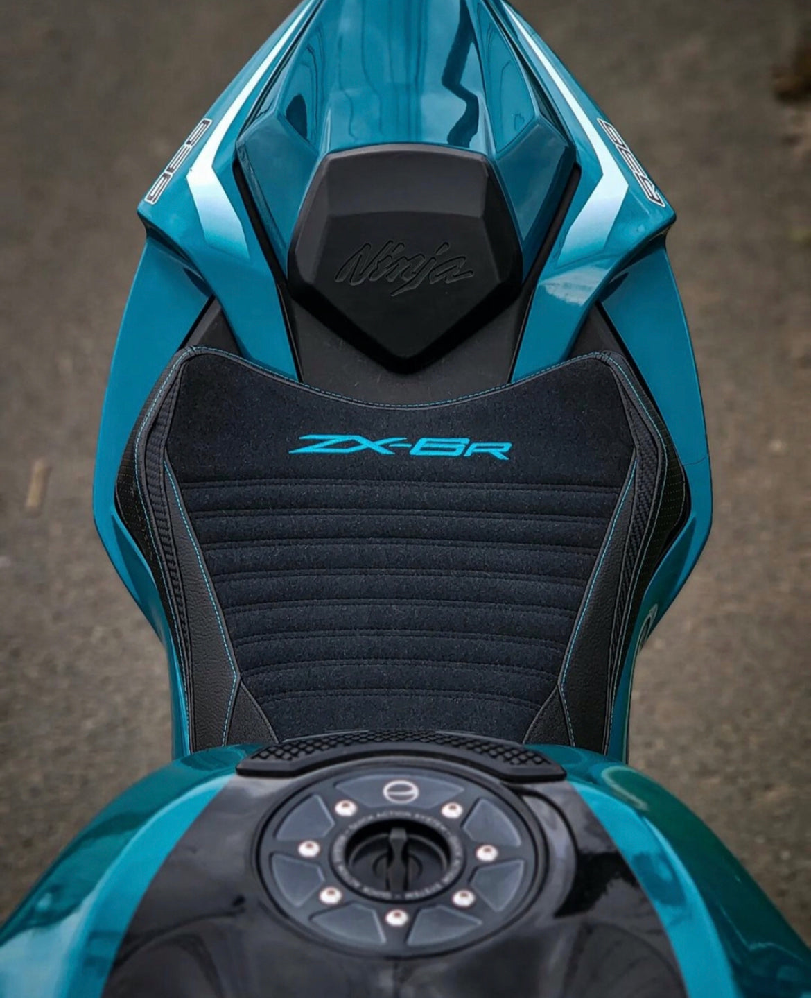 03-06 Ducati 749, 999 Rider Seat Cover (Baseline