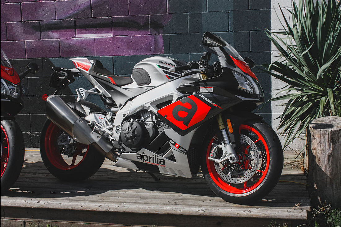RAceFoxx Aprilia RSV4 Quick Release Tank Lid – Black Anodized Aluminum – 2009 – No Modification Needed